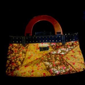 Vintage guess purse circa 90’s